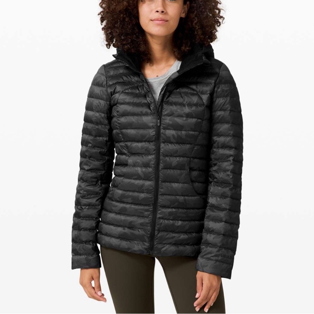 Lululemon Pack It Down Jacket
Incognito Camo Multi Grey, size 4